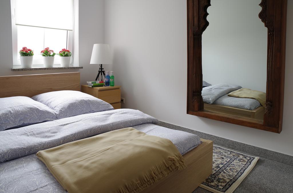 Apartament White Srem Bagian luar foto